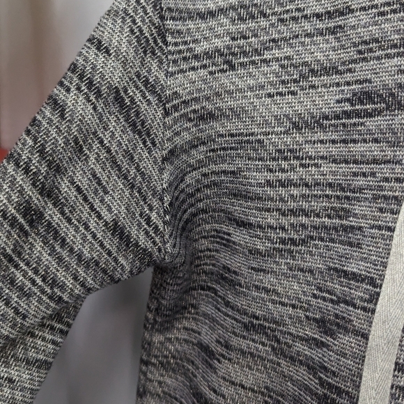 Saturday Sunday Cropped Metallic Shimmer Hoodie Sz M - Picture 6 of 13